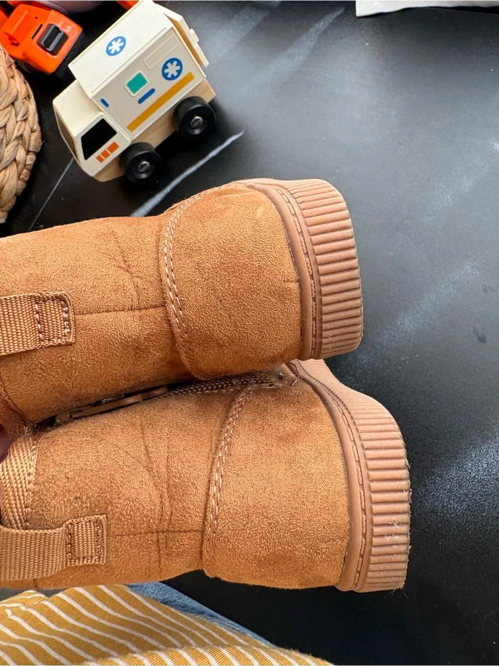 Cat and Jack girls boots
